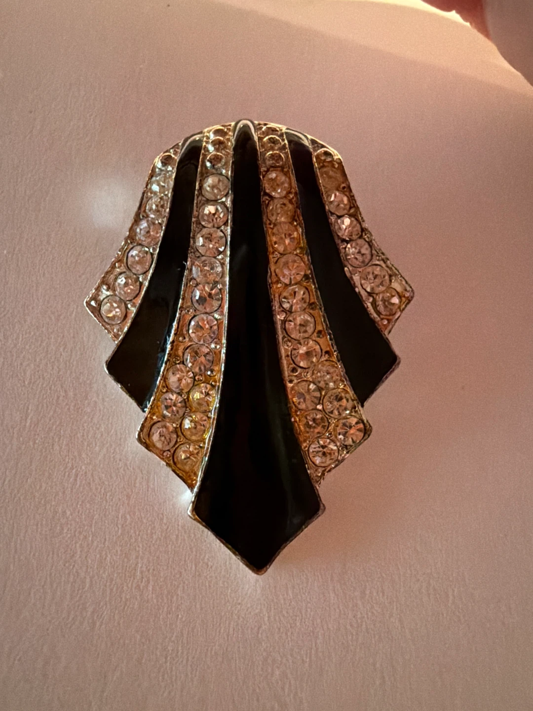 Vintage Avon S.H. Big Pendant Black & Silver Crystals Pendant - photo 2