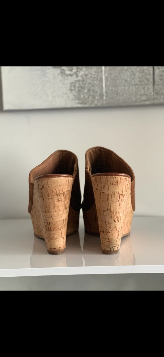 Tan Suede Cork Wedge Mules - photo 4