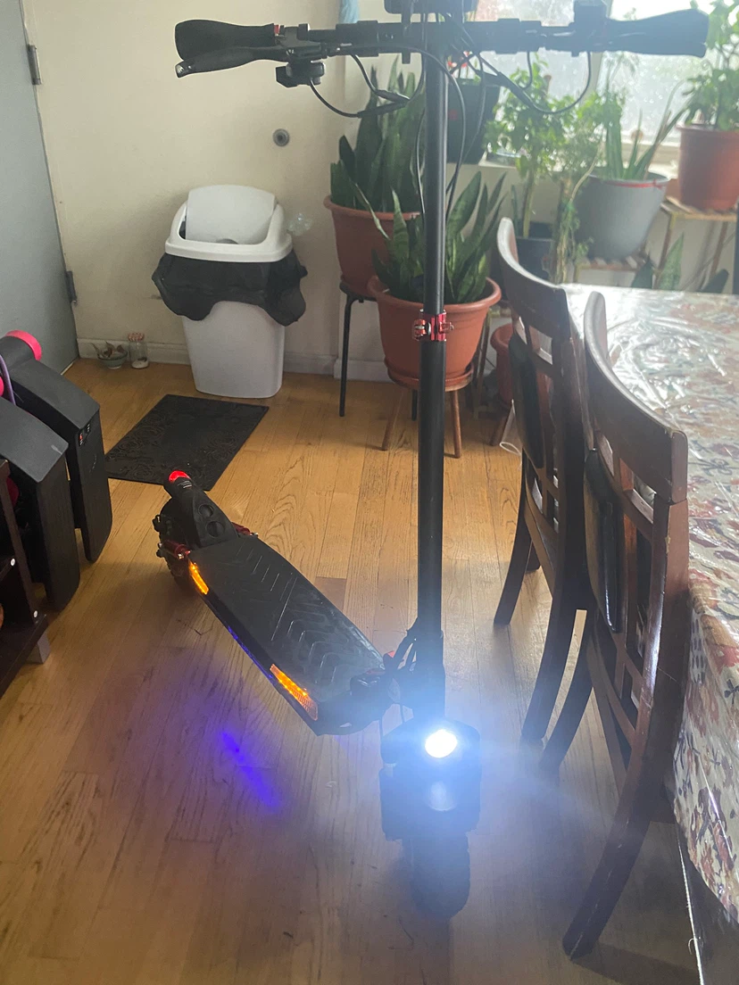 Electric Scooter (hardly used)