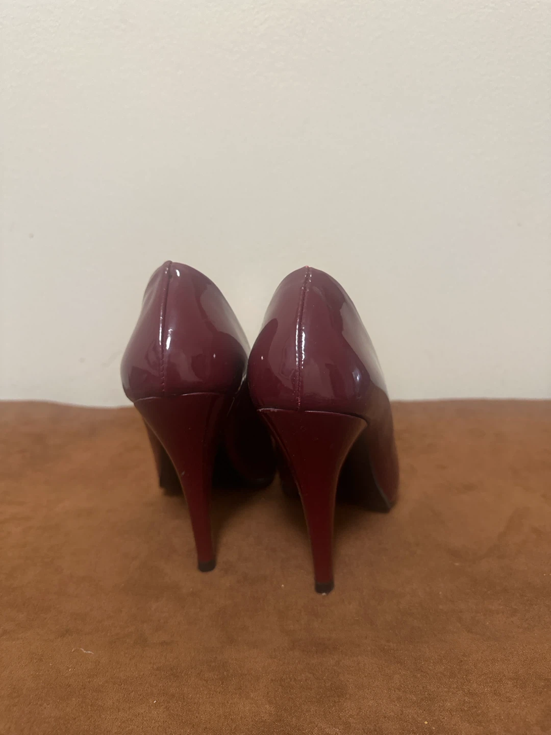 Red Patent Leather Stiletto Heels - photo 3
