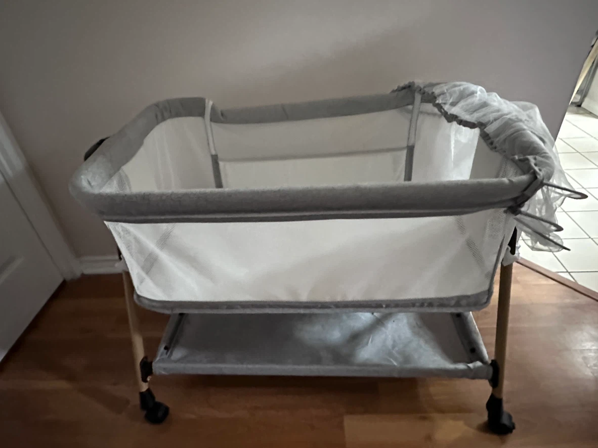 Baby Bassinet with Canopy