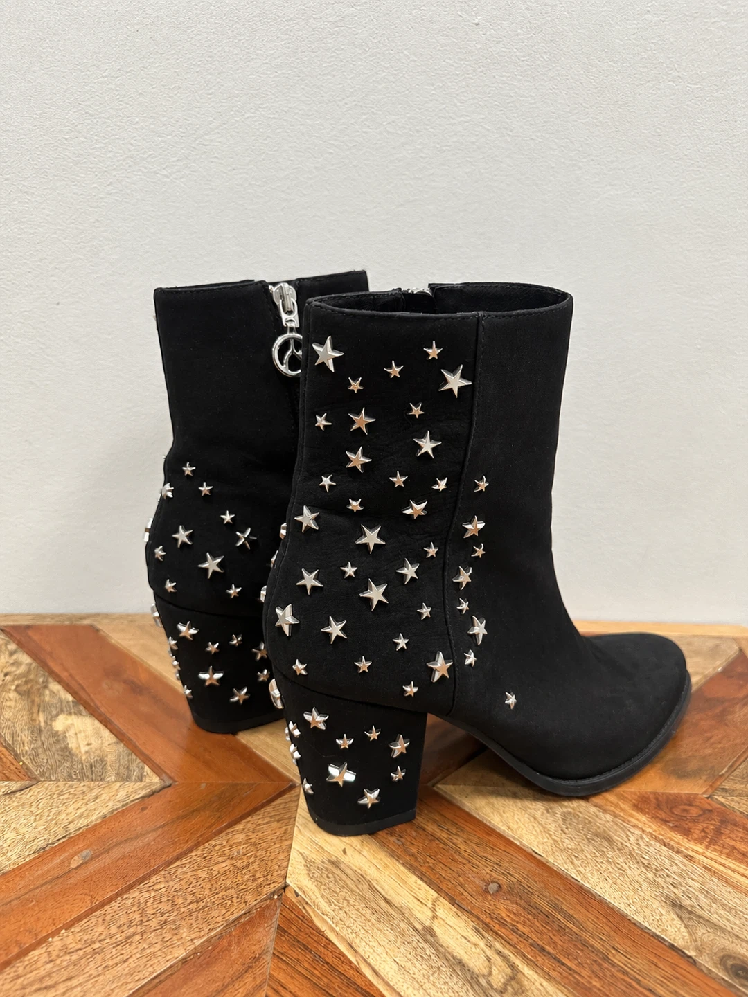 WISHBONE by Browns Shoe | Black Star Studded Ankle Boots - photo 3
