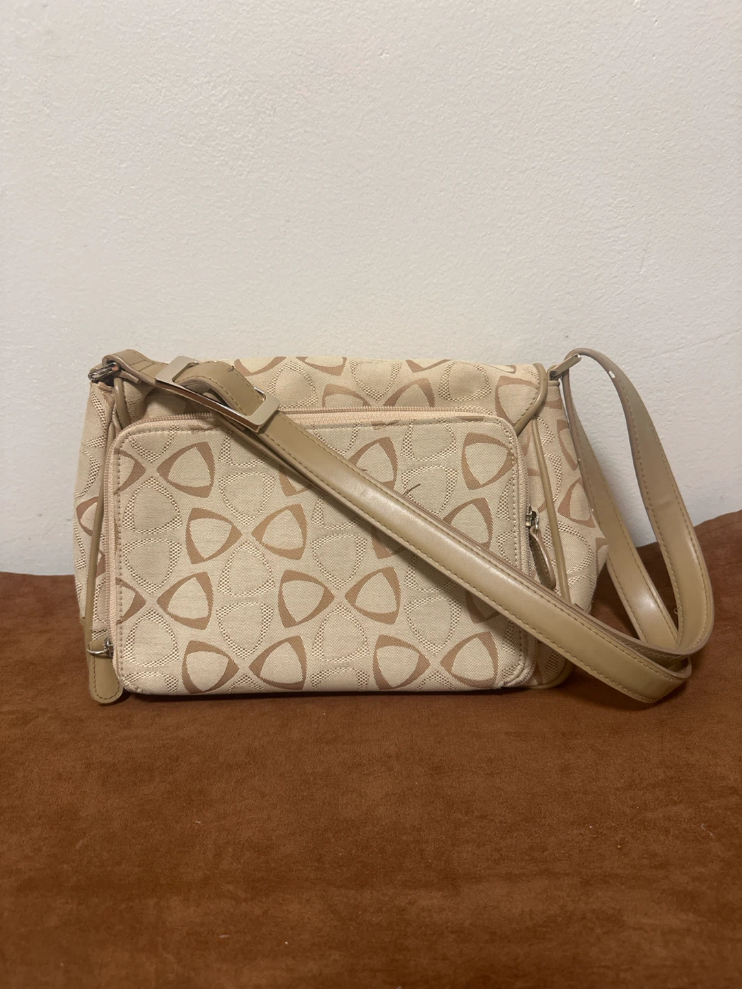 Liz Claiborne patterned shoulder bag - photo 2