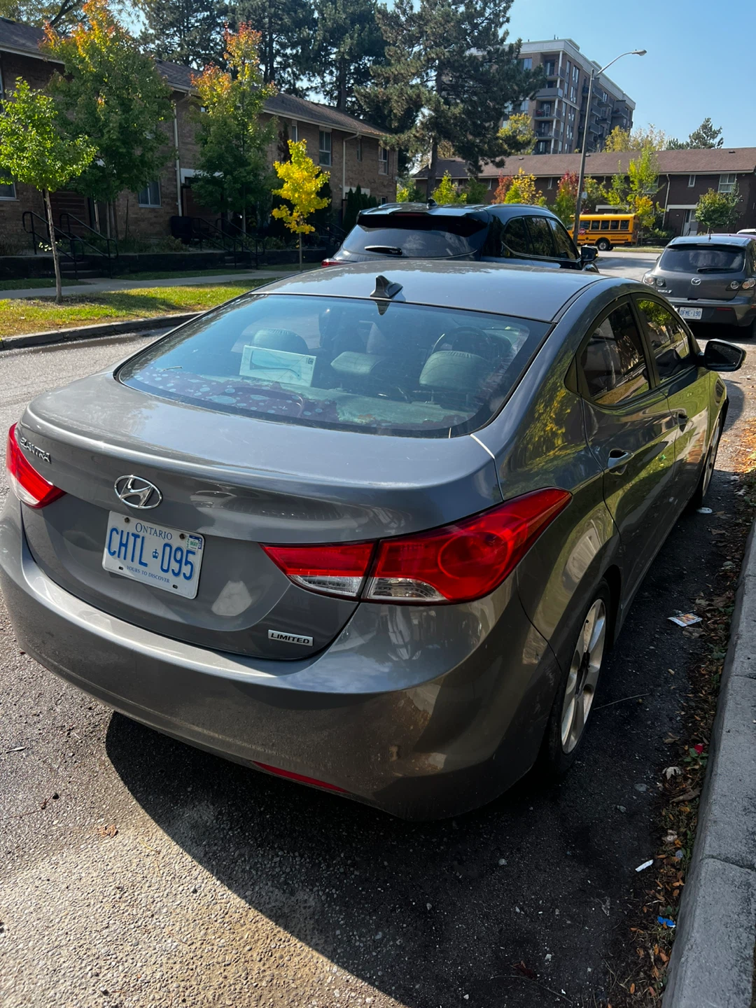 Hyundai Elantra - photo 3