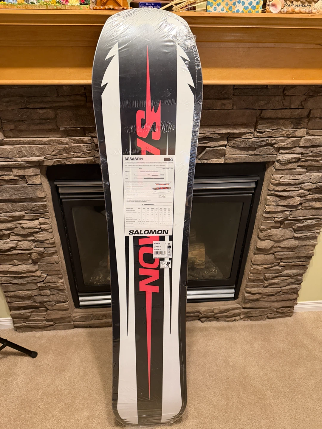 Salomon Assassin Snowboard - 150cm Brand new in seal - photo 2