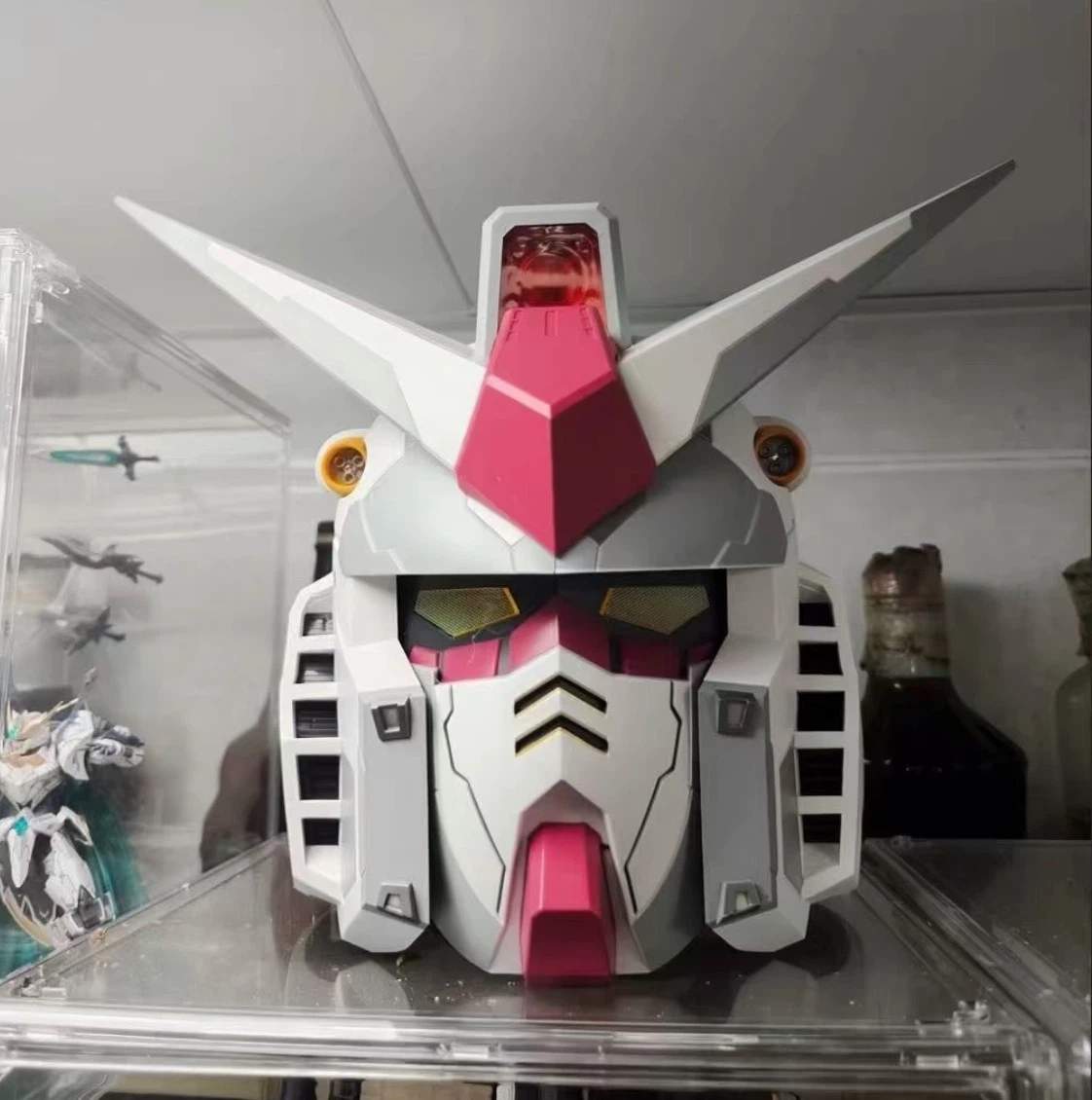 RX-78 Gundam Head Model - photo 3