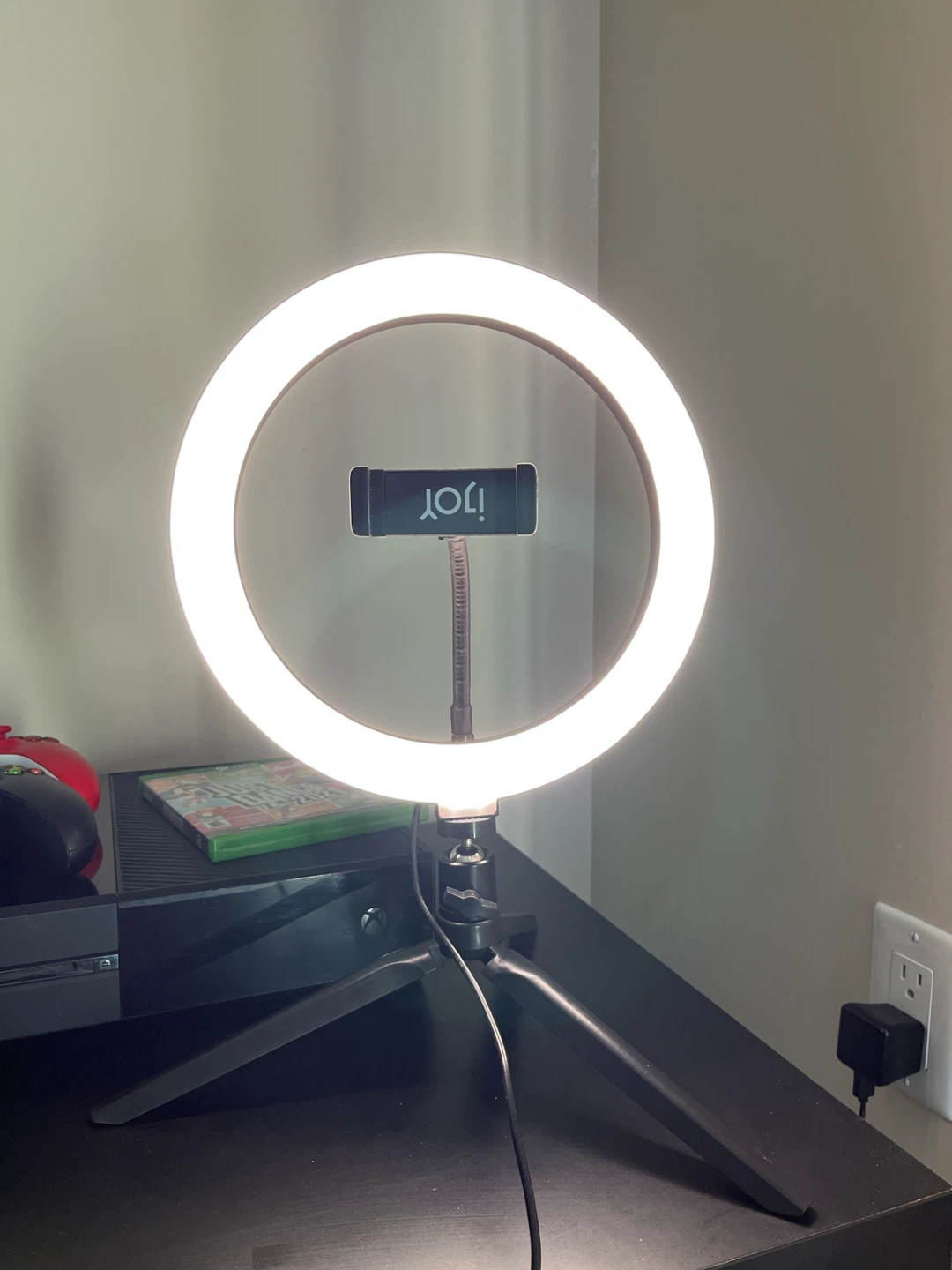 IJOY LED Ring Light with Tripod Stand - photo 2