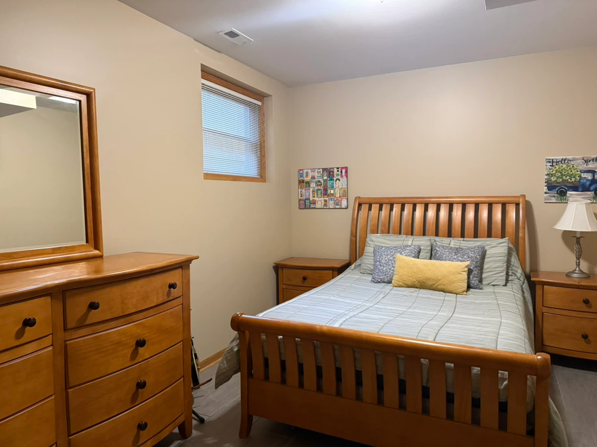 Wooden Bedroom Set -Queen