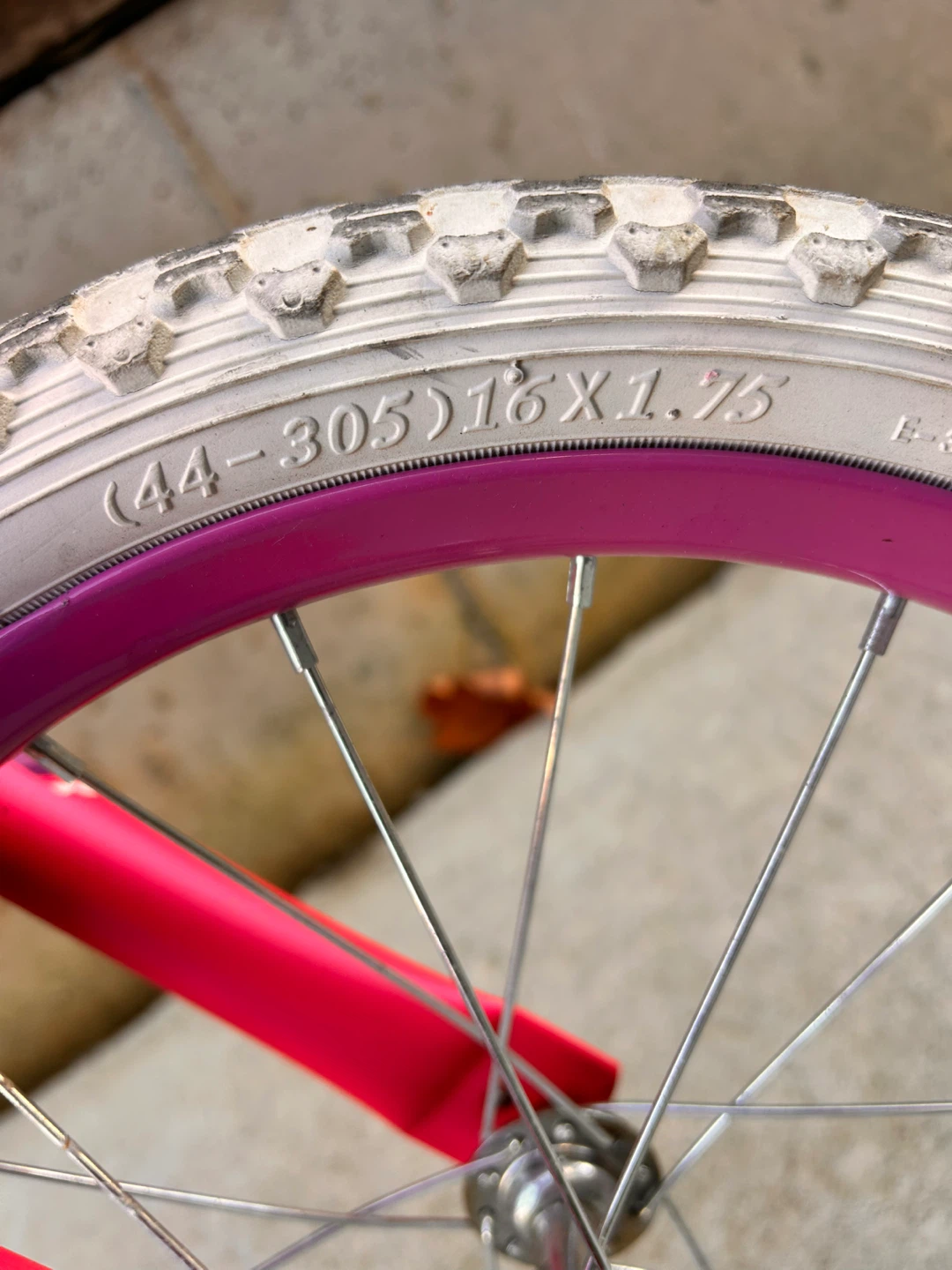 Movelo Razzle 16-inch Kids Bike - photo 3