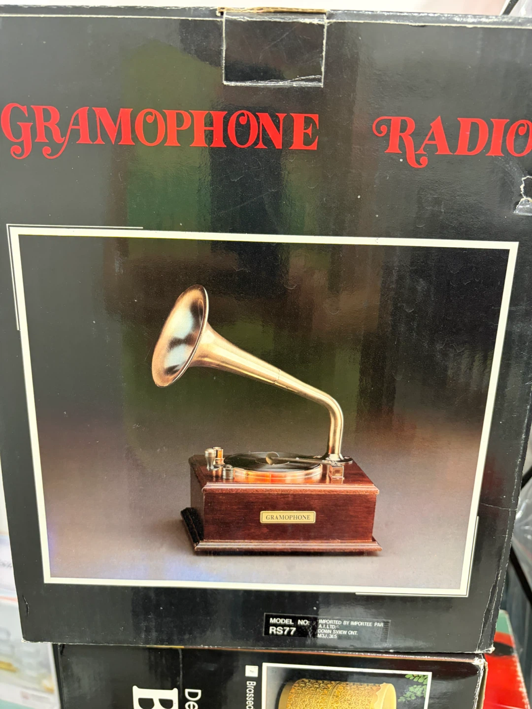 Elegant Vintage Gramophone Radio - photo 2