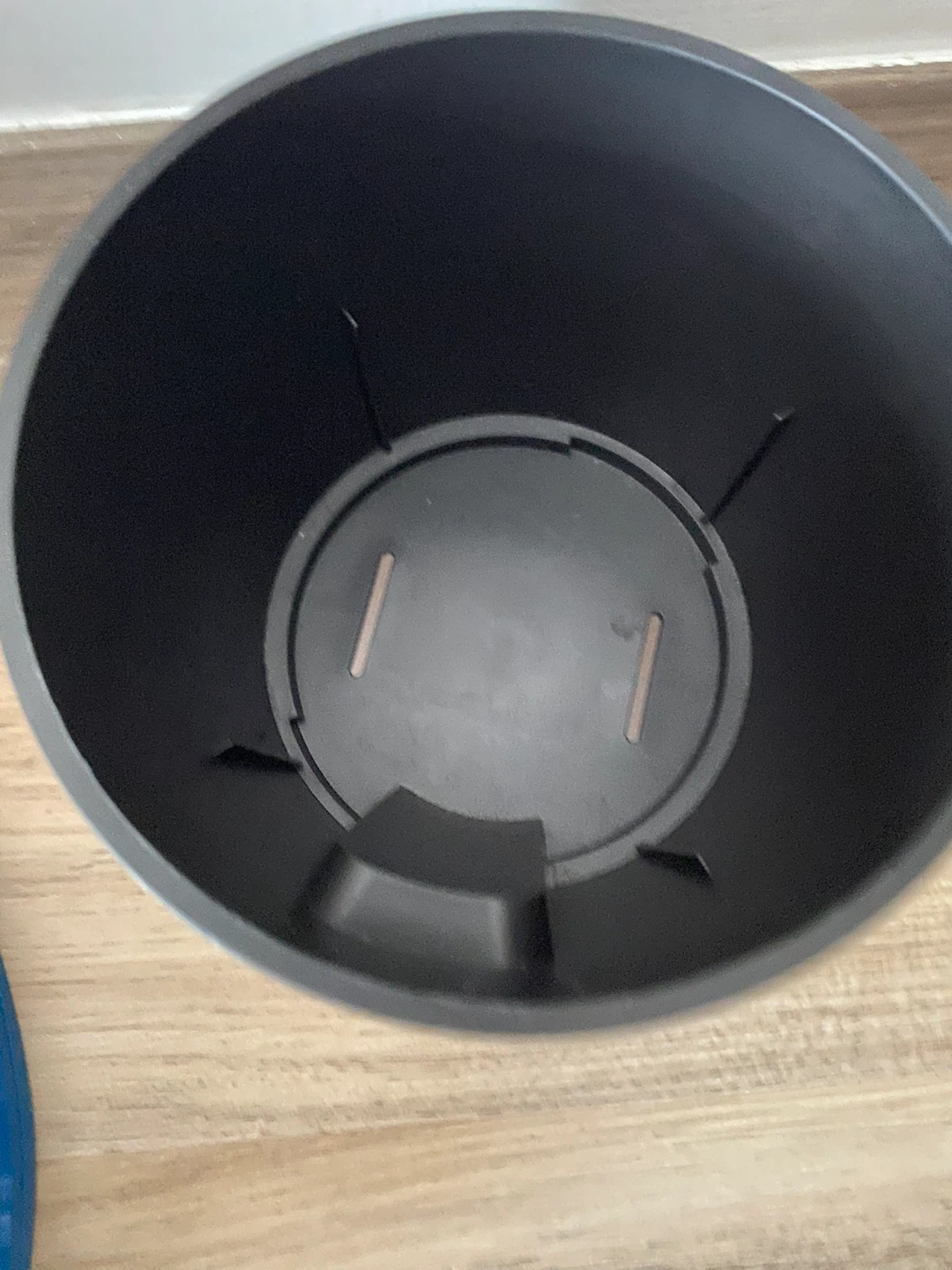 Black Plastic Plant Pot - photo 2