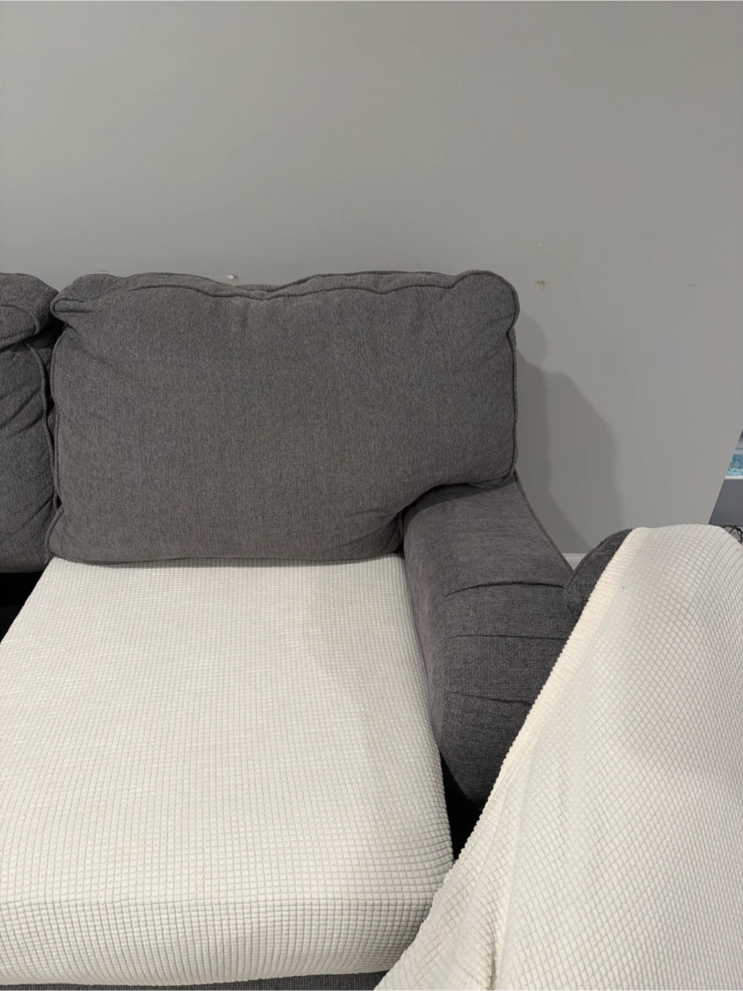 White Textured Three-Seater Sofa - photo 3