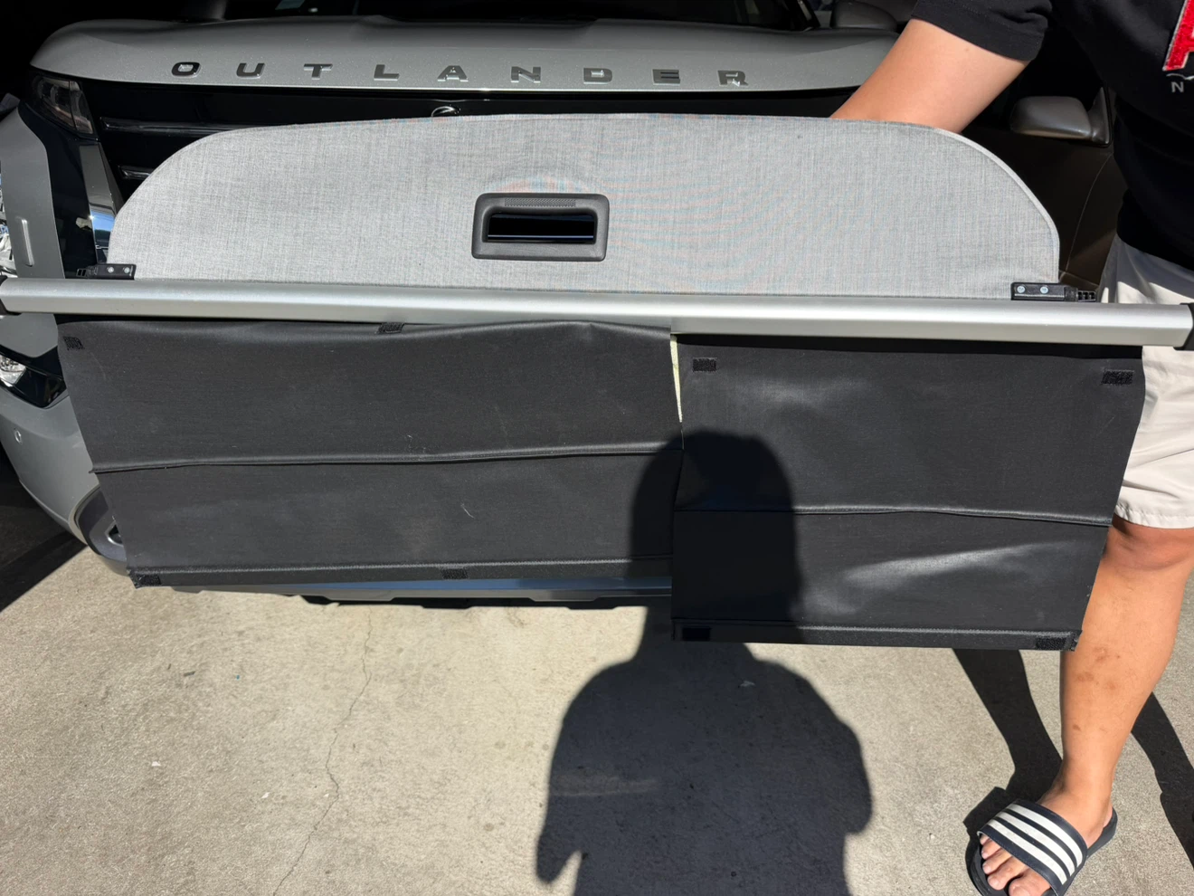Mitsubishi Outlander Cargo Cover - photo 2