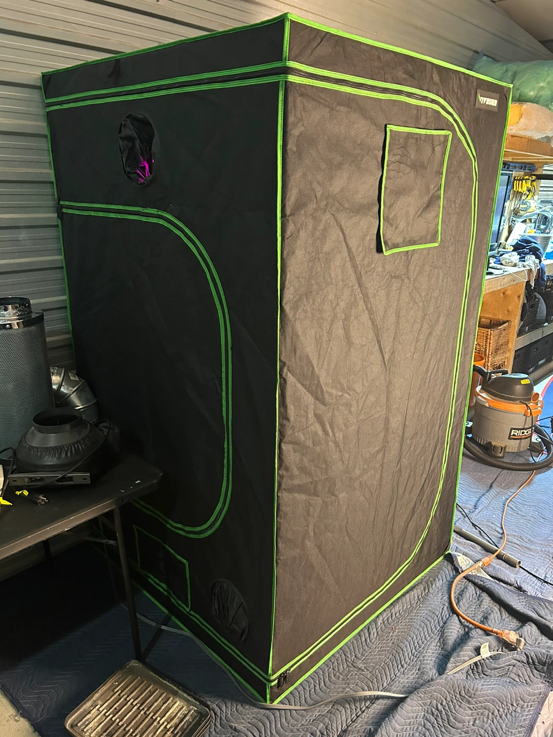 VIVOSUN 4X4 GROW TENT/AGLEX 2000W LIGHT + ACCESSORIES FOR $300! - photo 3