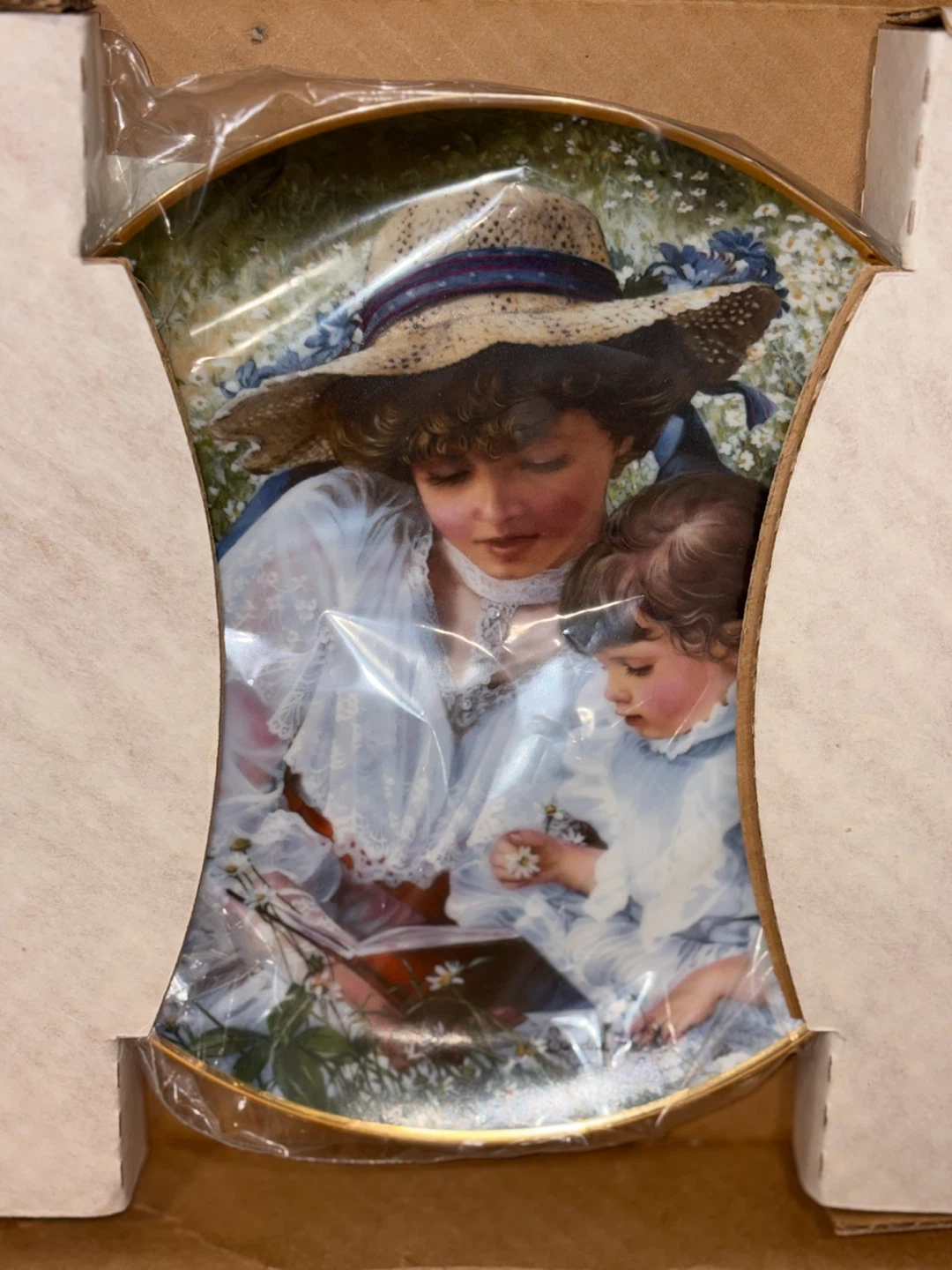 Set of 3 Canadian Collector Plates - photo 2
