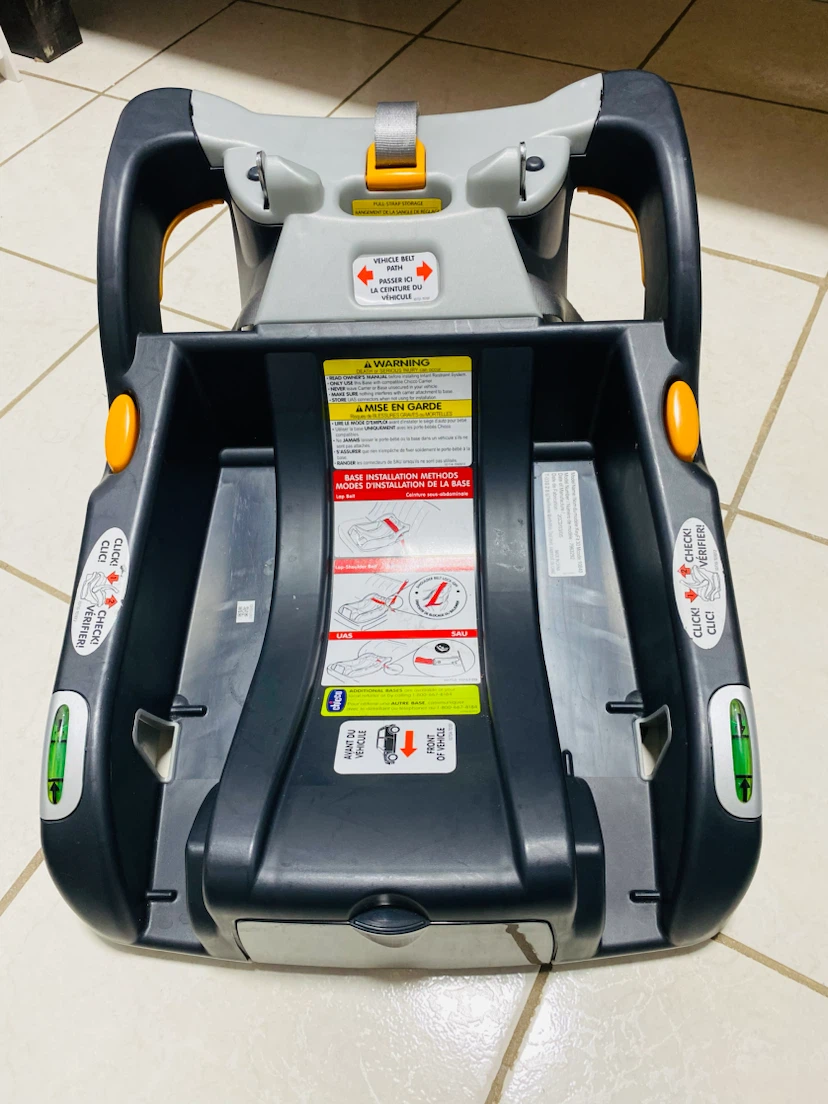Chicco KeyFit 30 Infant Car Seat and Base - photo 2