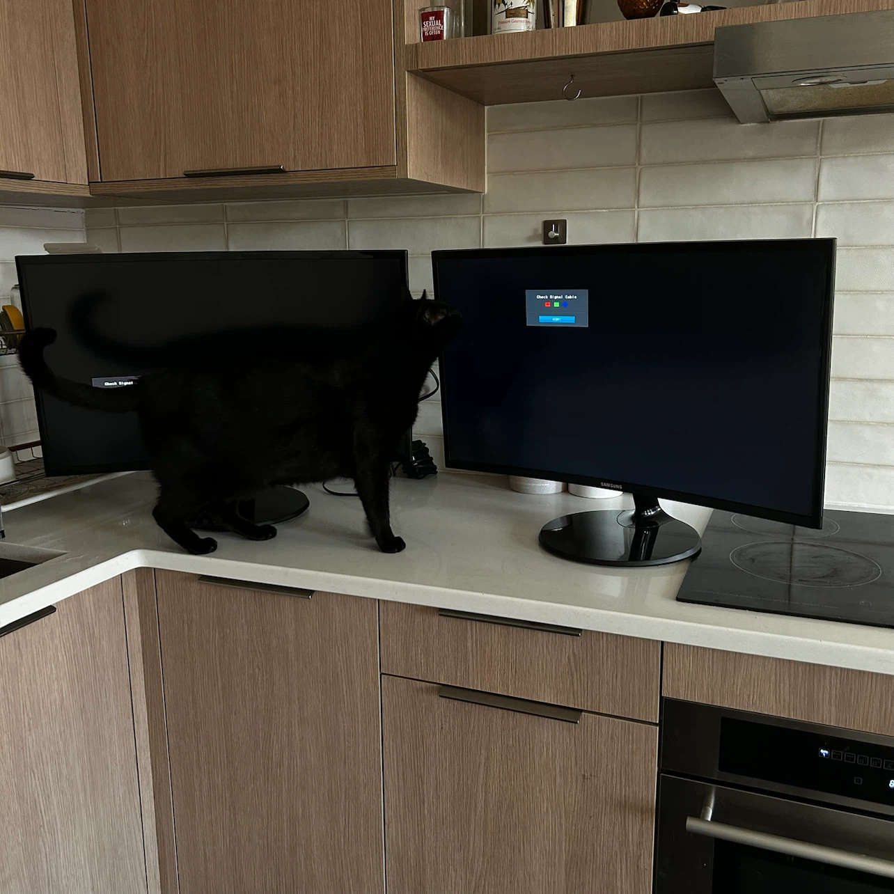 Samsung CF390 27-inch Curved Monitor - photo 2