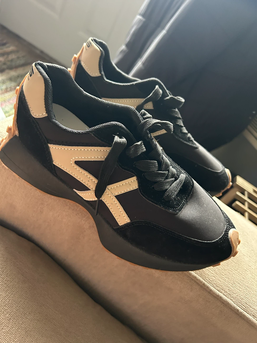 RAA Fashion Sport Shoes Black and Beige