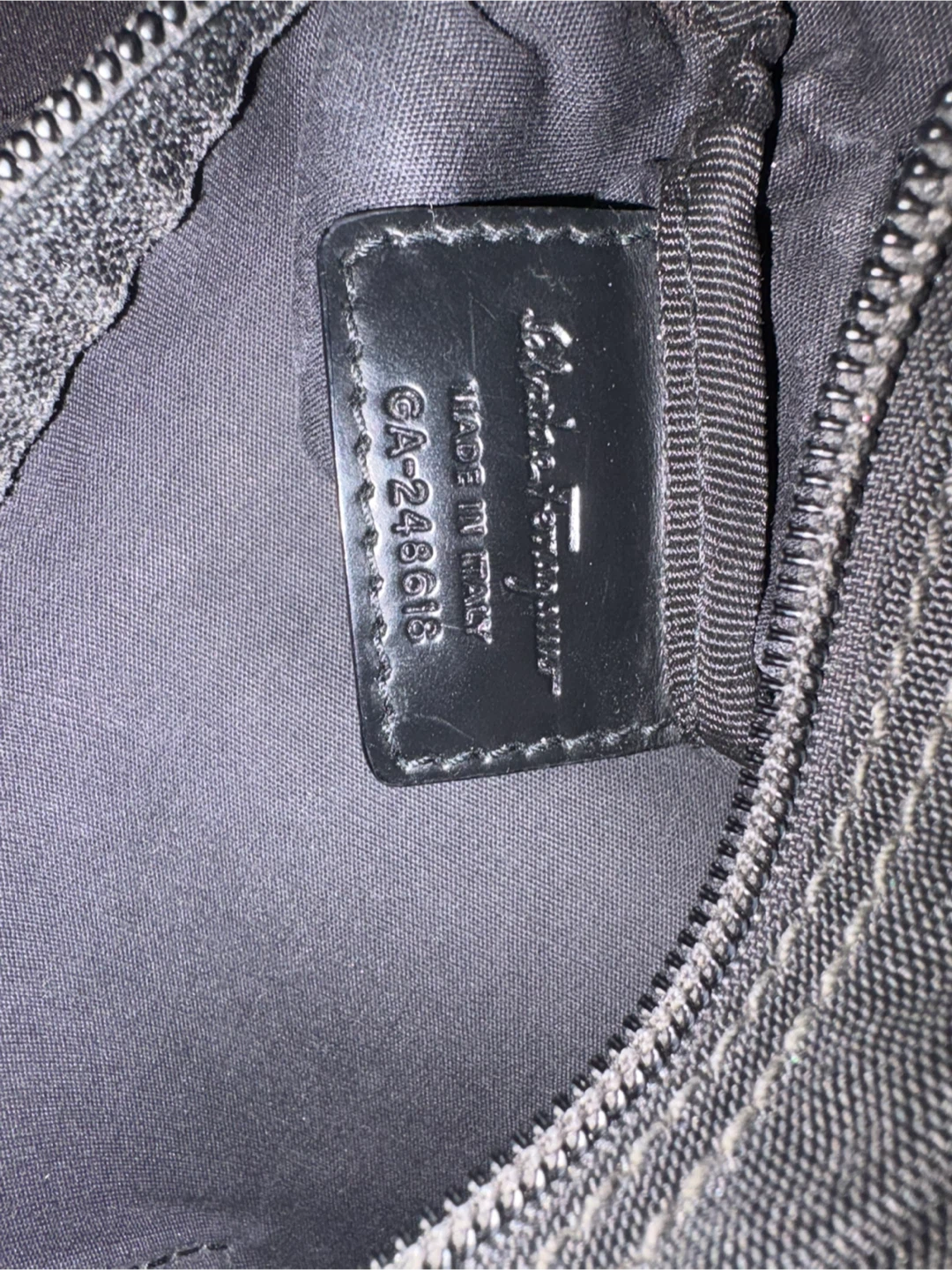 Authentic Salvatore Ferragamo Messenger Bag - photo 2