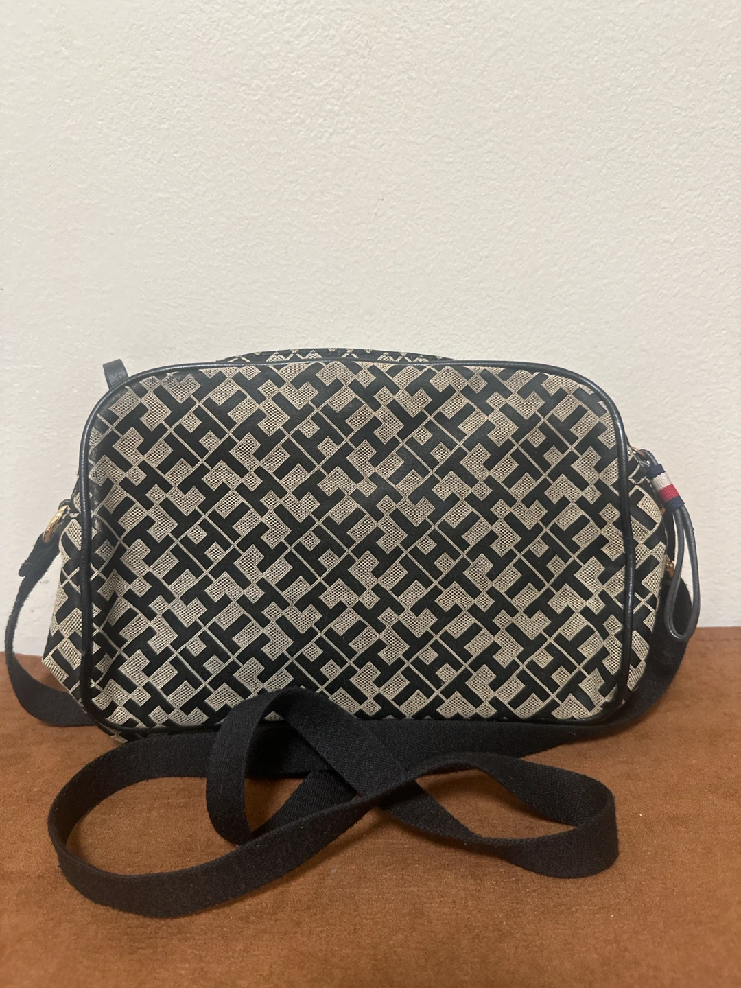 Tommy Hilfiger Monogram Crossbody Bag - photo 2