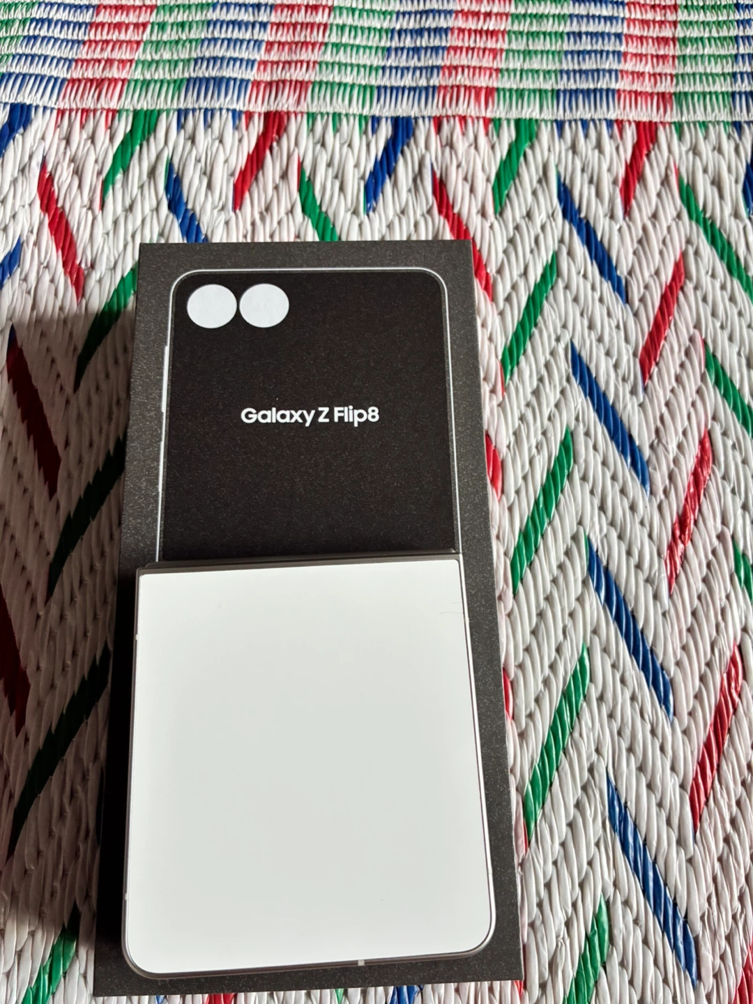 Samsung Galaxy Z Flip8 cream 512 gb - photo 2
