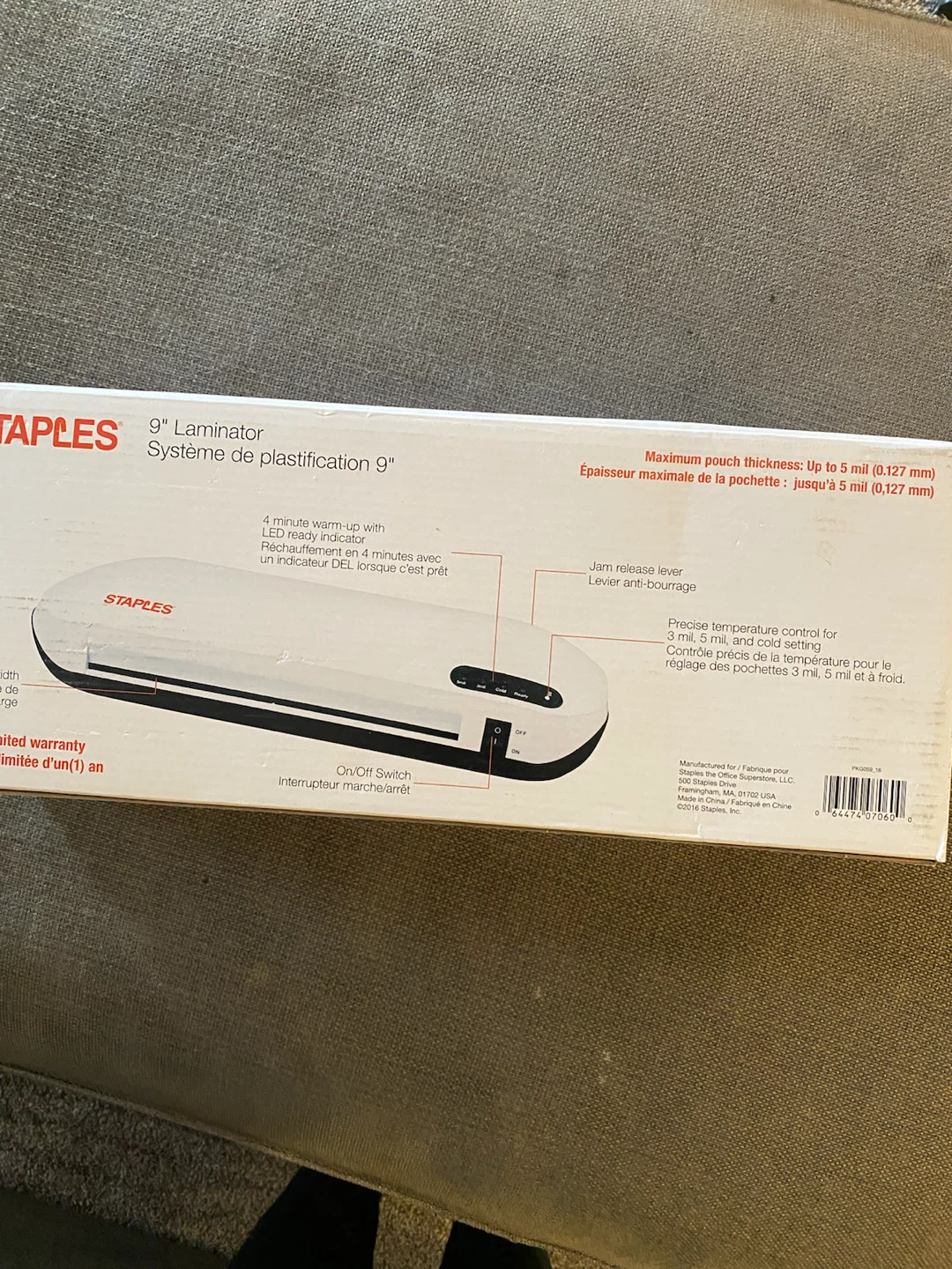 Staples 9-Inch Laminator - photo 2
