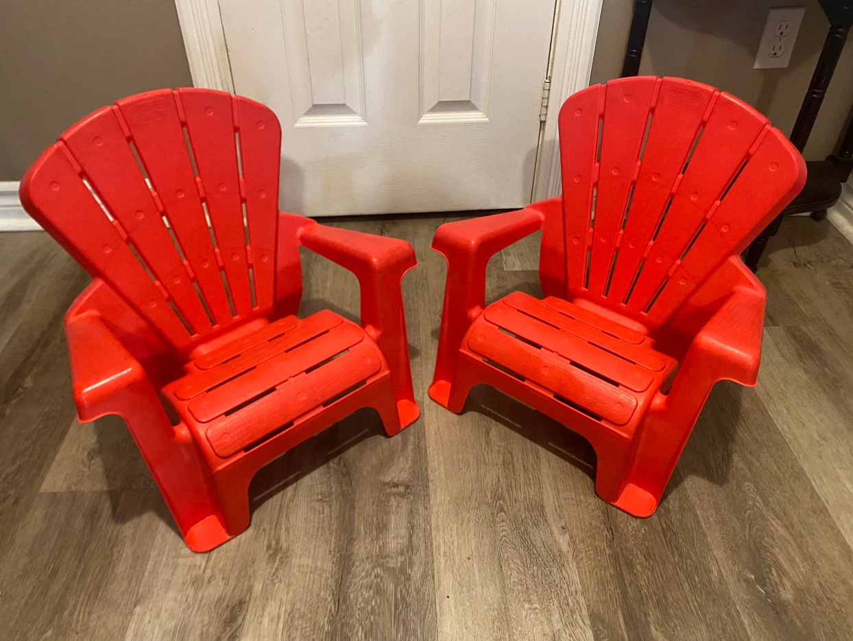 Little Tikes garden chairs (set of 2)