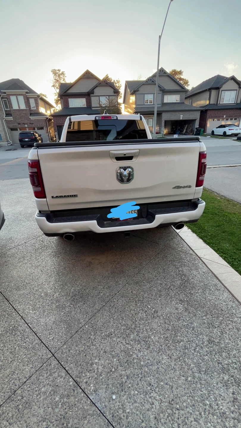 Ram 1500 Laramie Crew Cab - photo 3