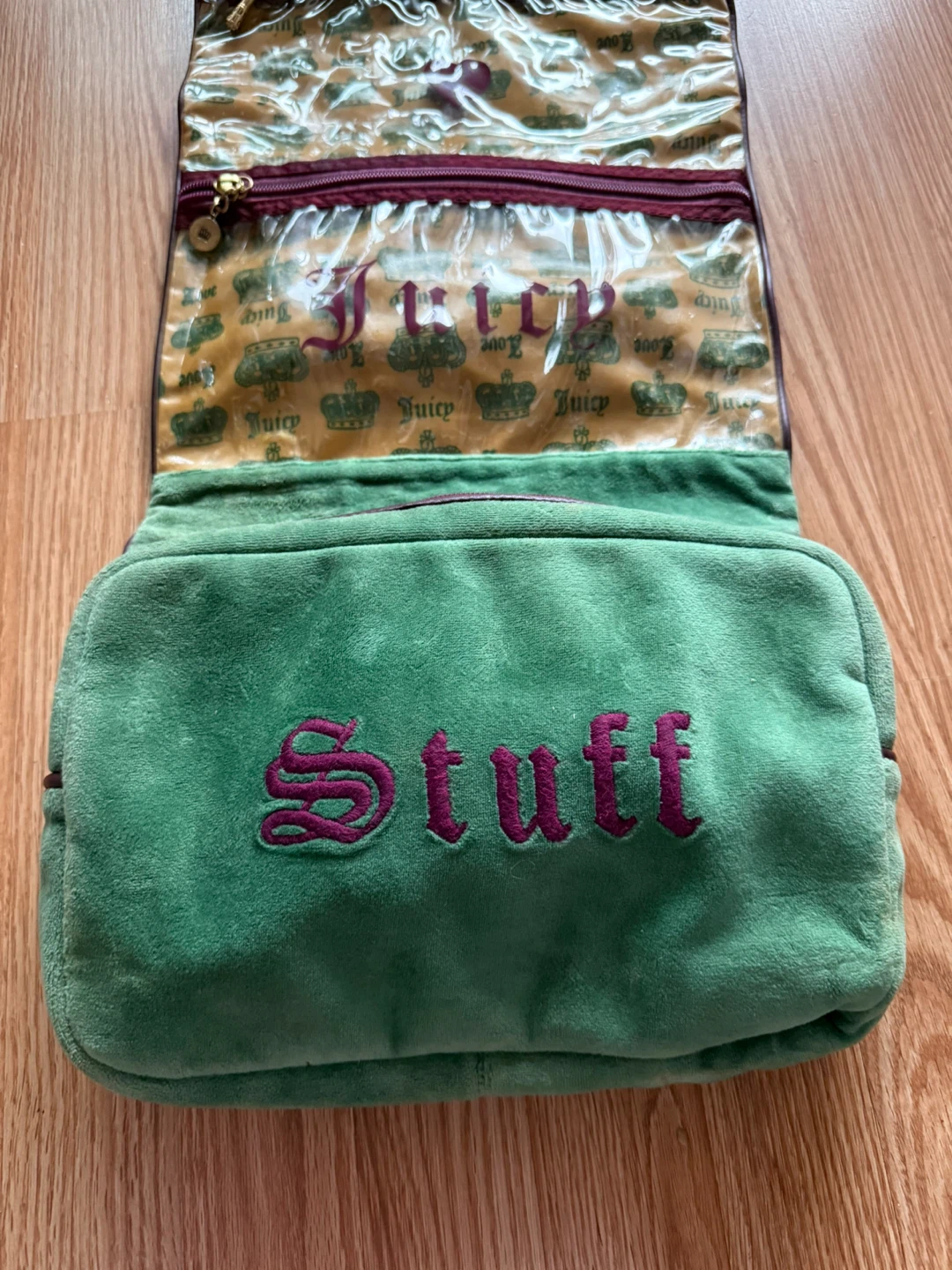 Juicy Couture Green Velour makeup bag - photo 5
