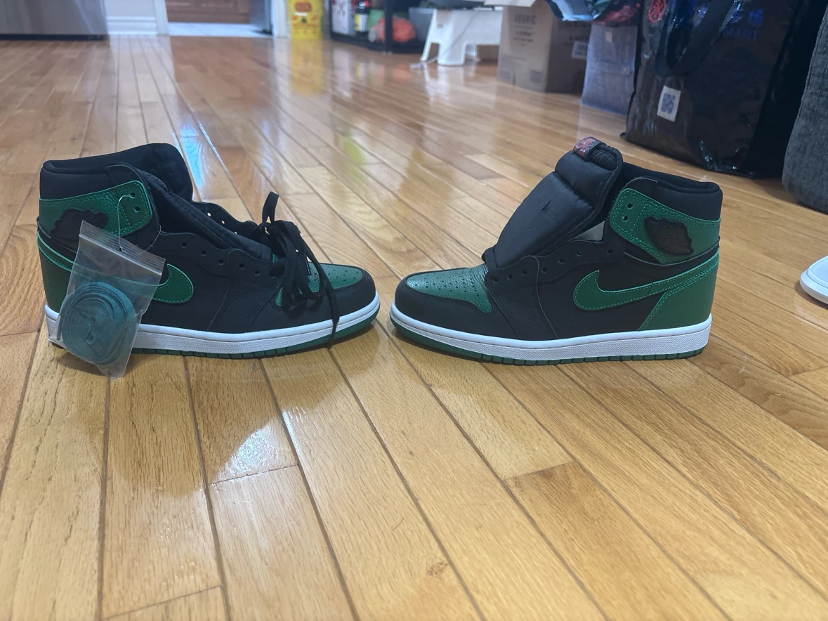 Nike Air Jordan 1 Pine Green