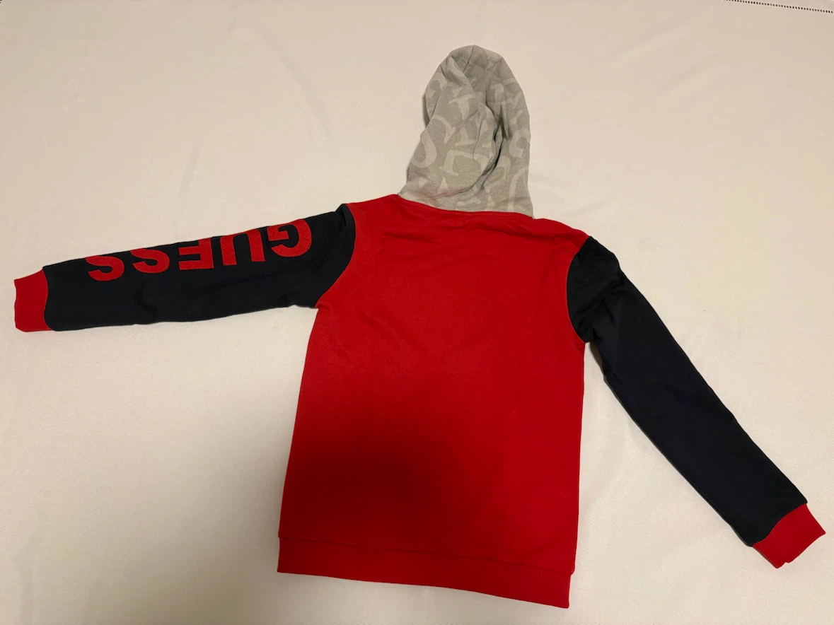 GUESS Hoodie 💯 %cotton kids 12 yrs old - photo 2