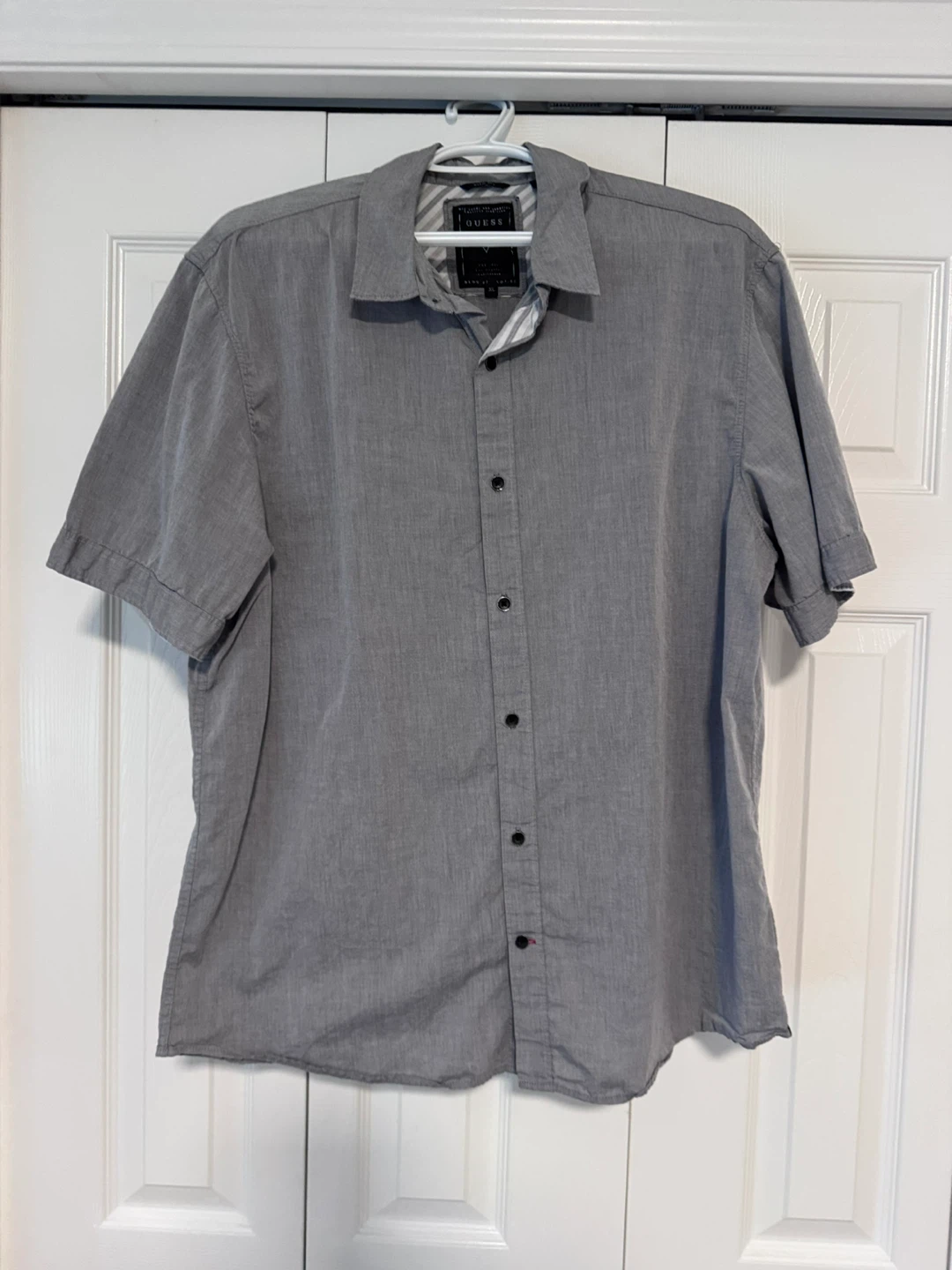 Guess Grey Short Sleeve Button-Up Shirt XL
