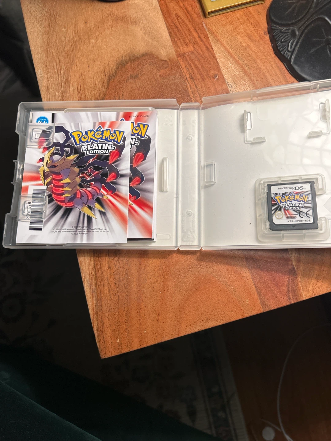 Pokemon Platinum Edition for Nintendo DS - photo 2