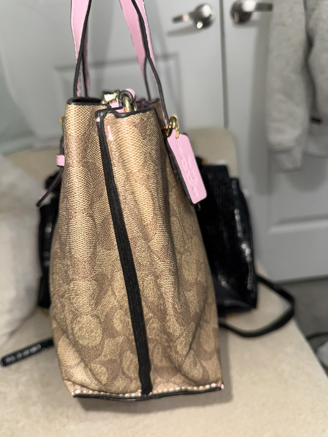 Coach Signature Canvas Tote Bag with Pink Trim - photo 4