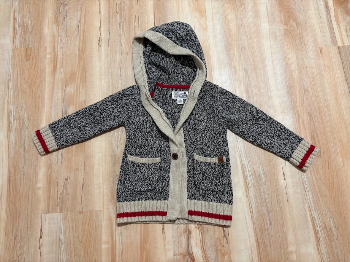 Roots Cabin cardigan size 4T Excellent Condition