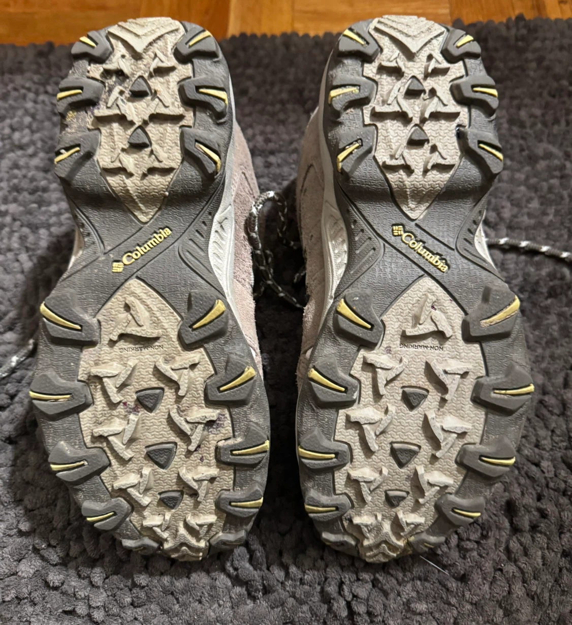 Columbia Hiking Shoes, size 5.5 - photo 4