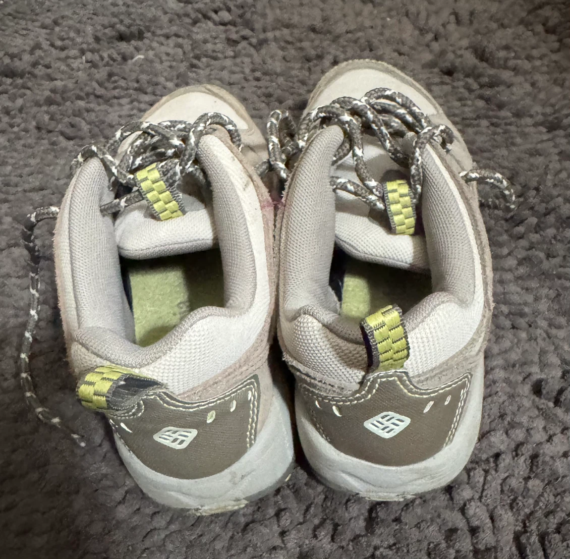 Columbia Hiking Shoes, size 5.5 - photo 5