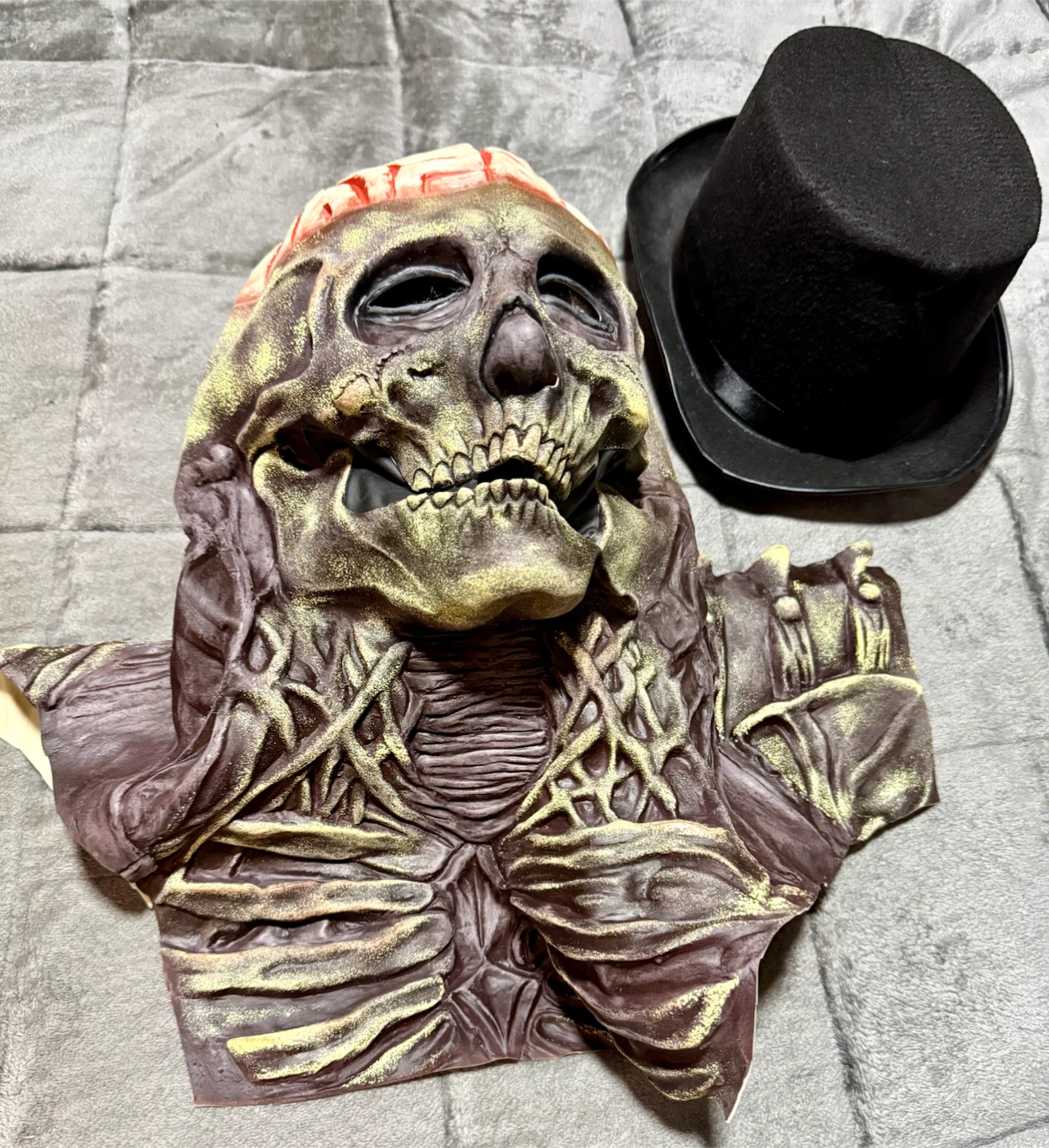 Skull Mask and Top Hat Costume Set - photo 2