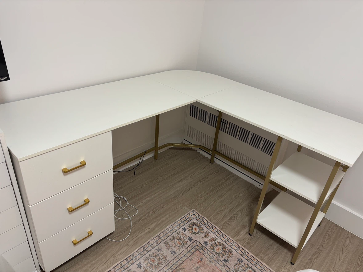 White L-shaped desk