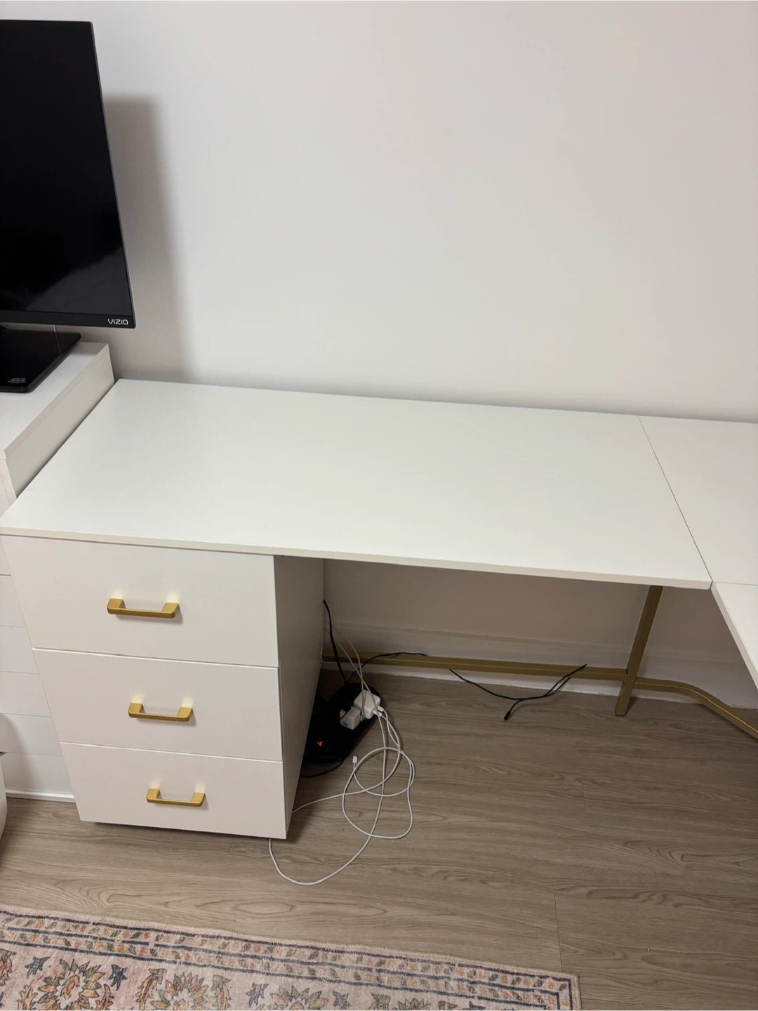 White L-shaped desk - photo 3
