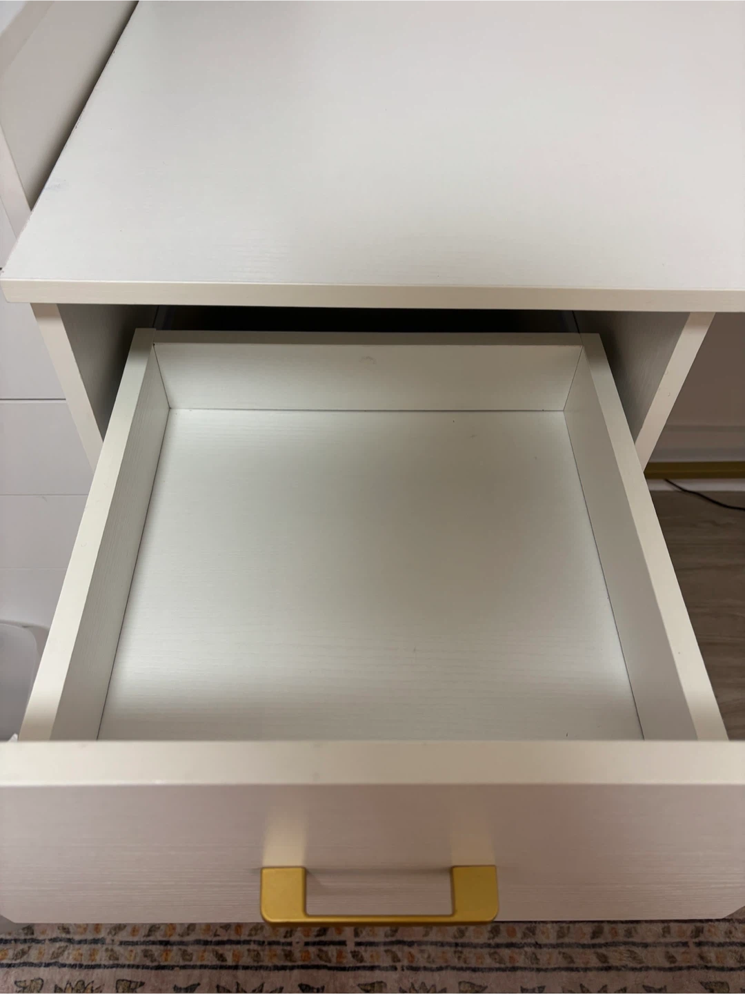 White L-shaped desk - photo 5