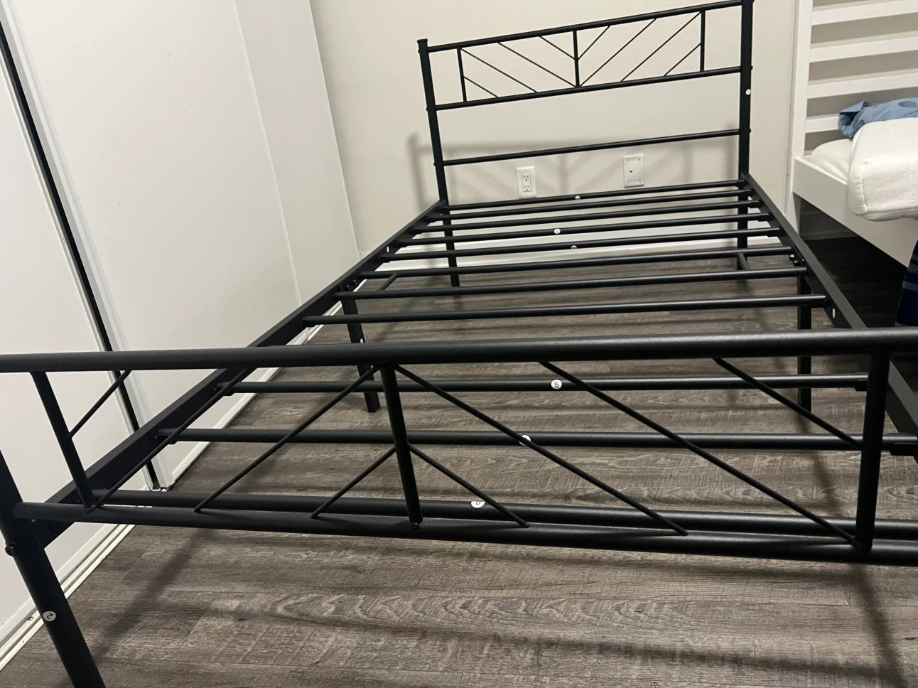 Black Metal Single Bed Frame - photo 2