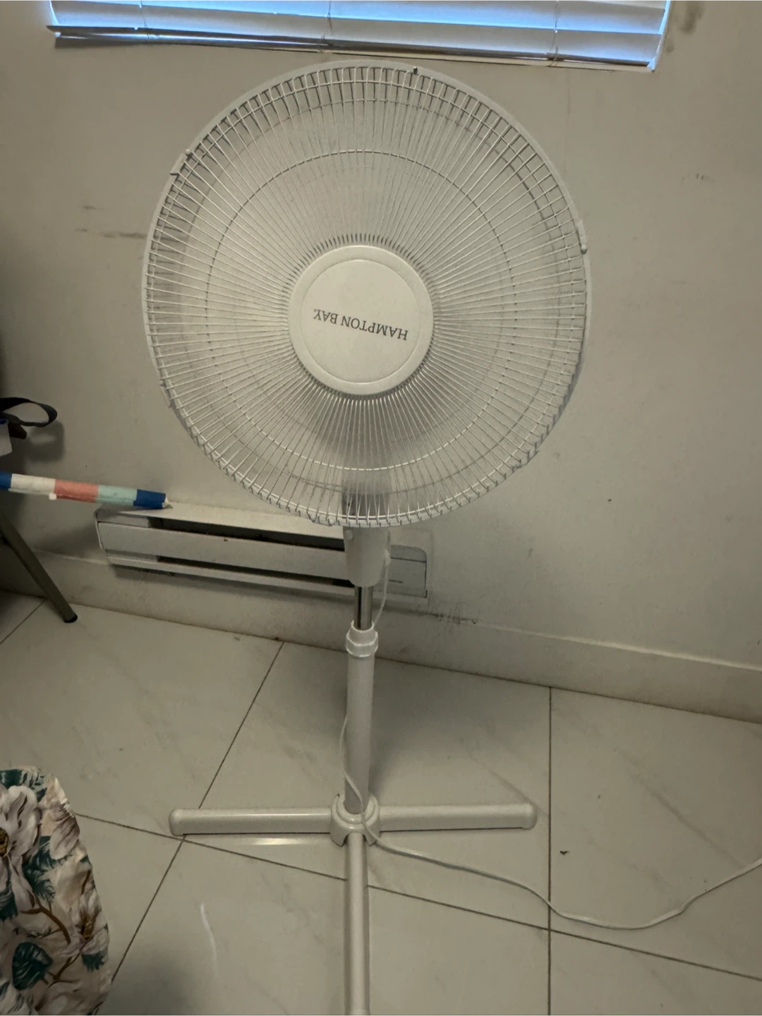Hampton Bay White Pedestal Fan