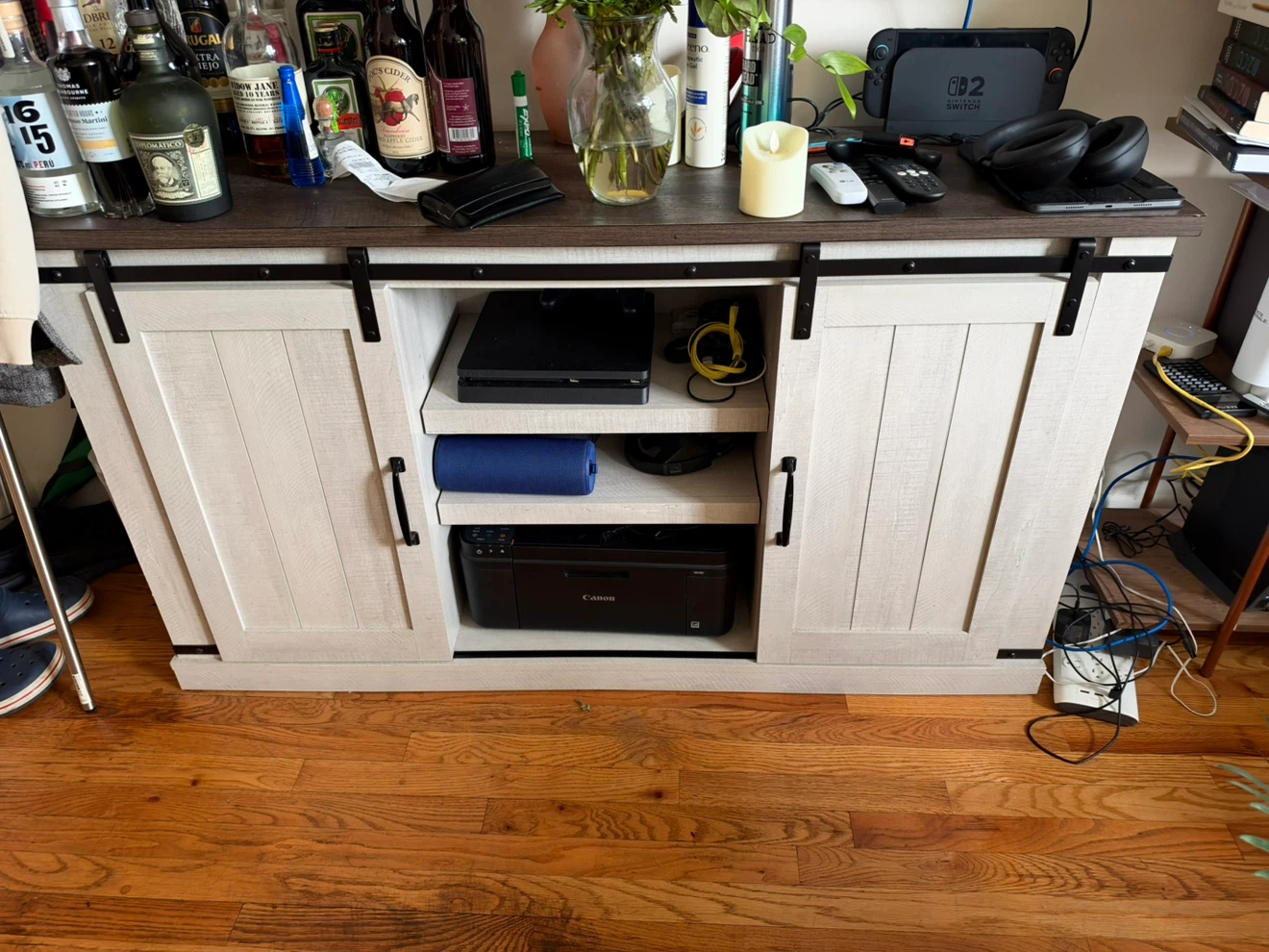 Farmhouse Sliding Barn Door TV Stand - photo 2