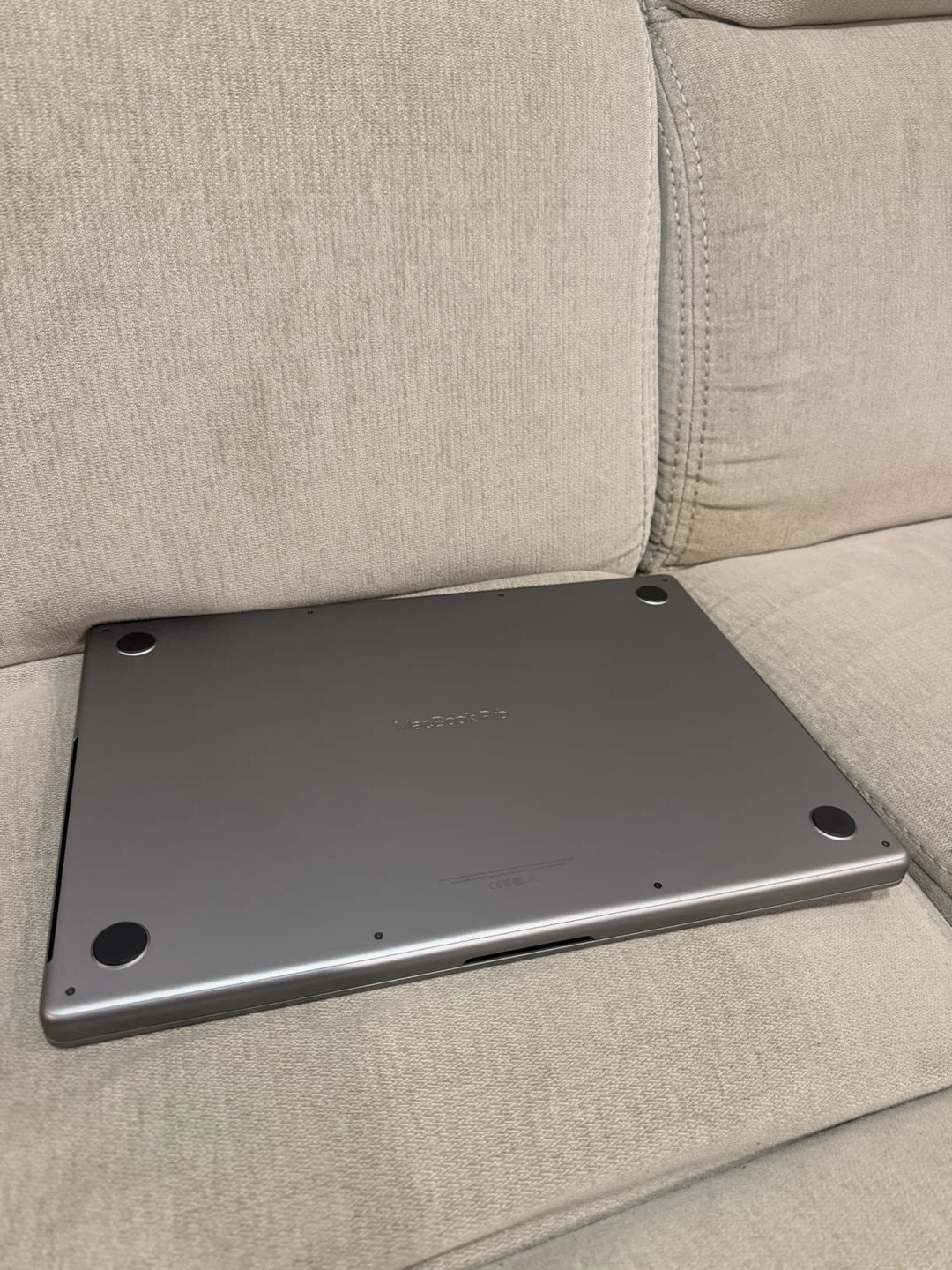 MacBook Pro 16” M1 Max 32gb ram 1Tb 100% battery - photo 3