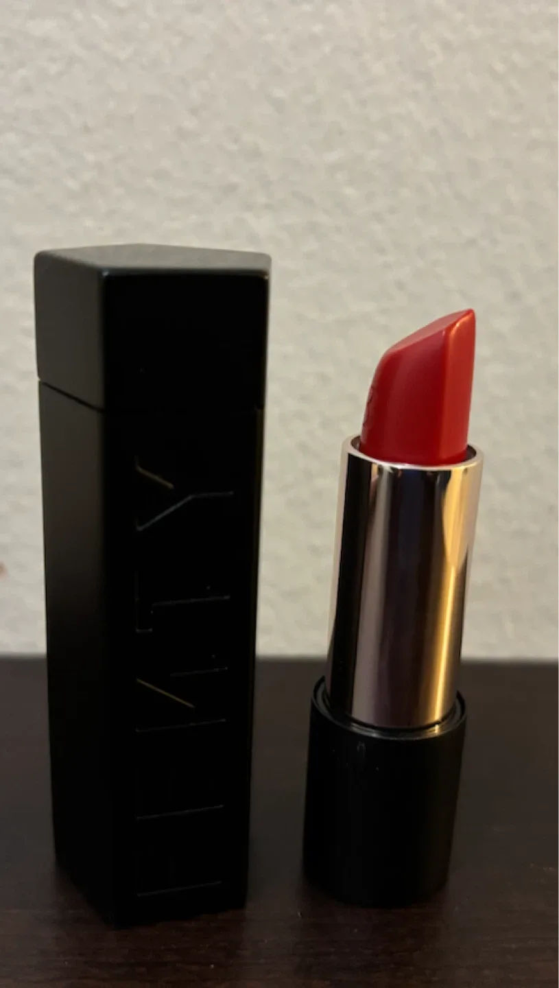 NEW-Fenty Beauty Lipstick