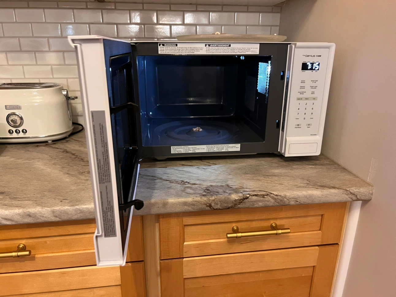 Panasonic Genius 1100W Microwave, 1.3 cu ft - photo 4