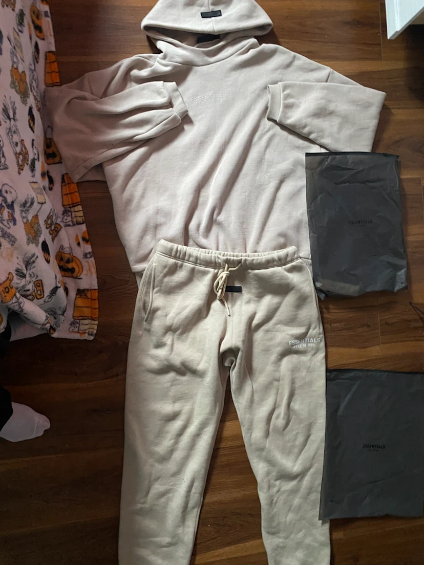 Essentials Fear of God Set