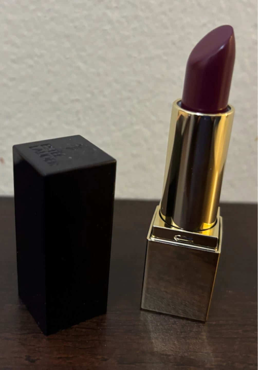 NEW-Estée Lauder Pure Color Envy Lipstick - Insolent Plum