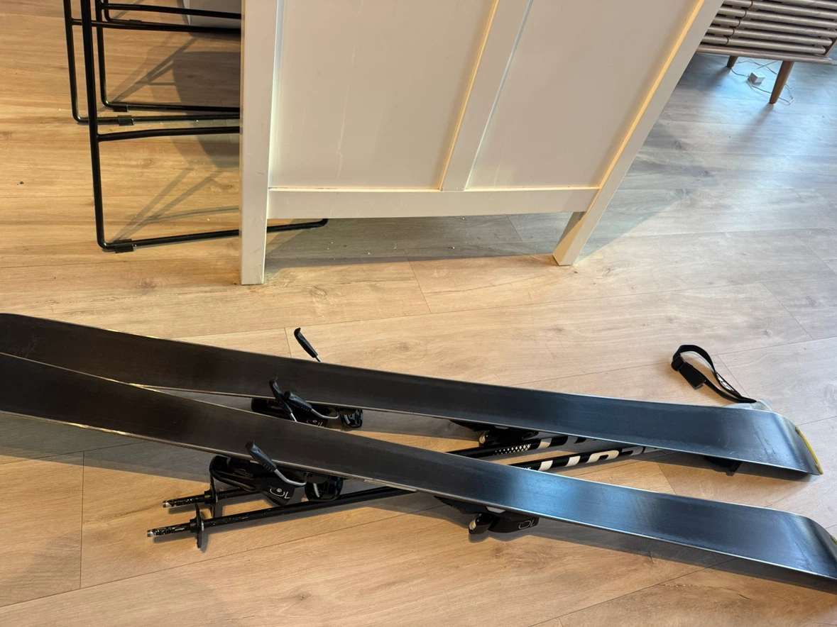 Elan Element Skis 140cm with Poles - photo 2